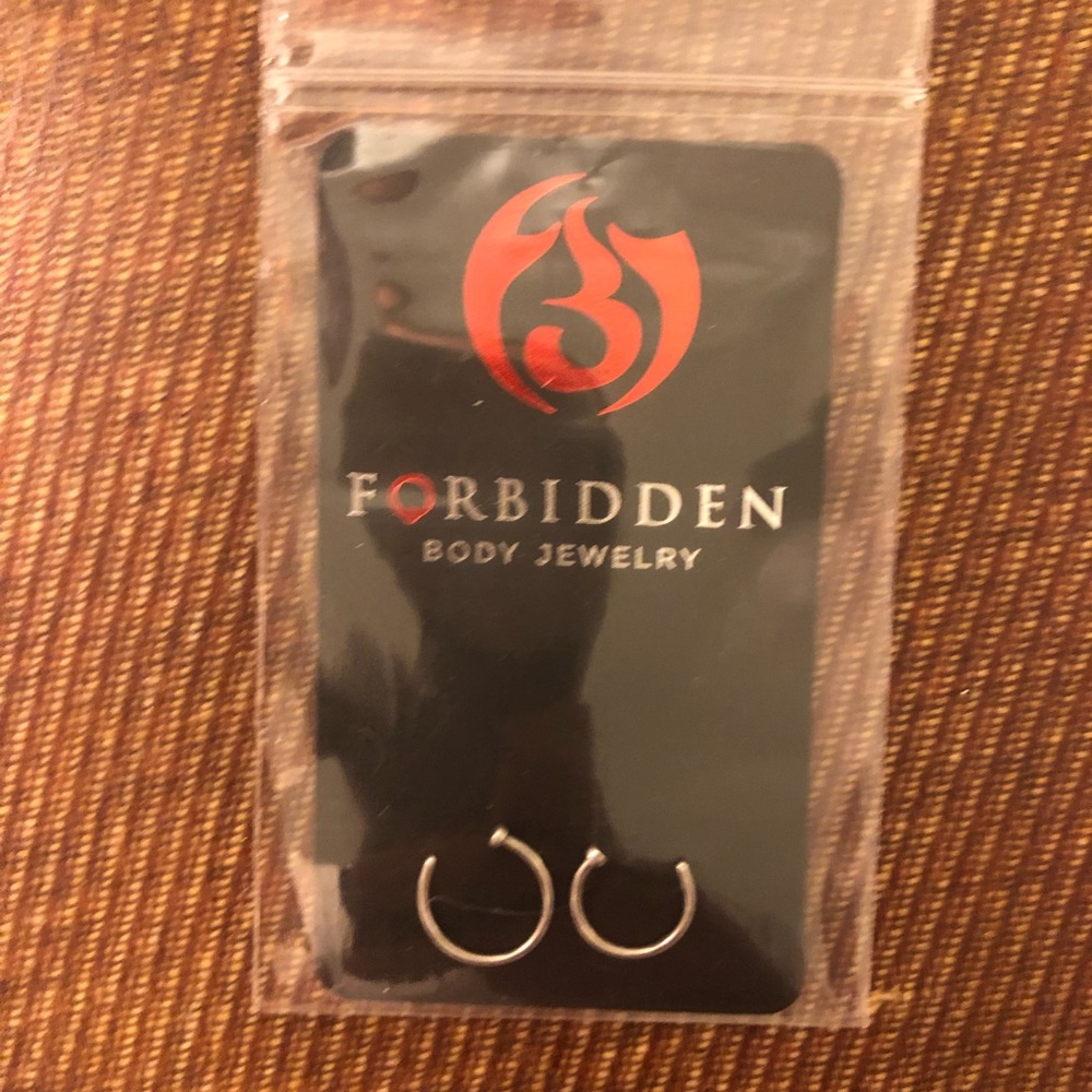 18g 8mm and 10mm Hoop Nose Rings